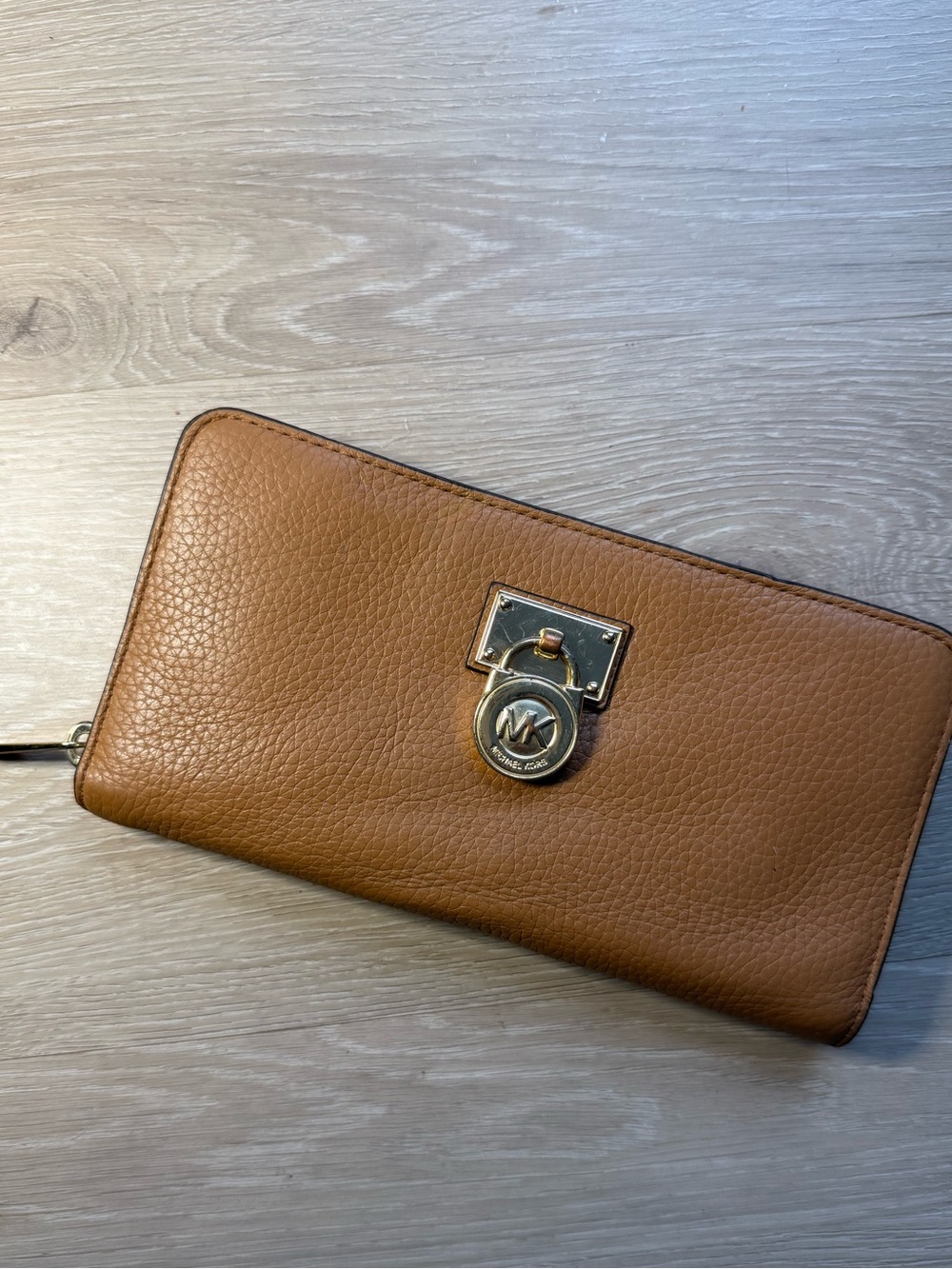 Michael Kors Hamilton Continental Zip-Around Wallet